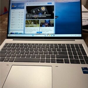 HP Laptop with Elitebook Laptop 860 G10 Windows 11 Gray Finish and Black Keys